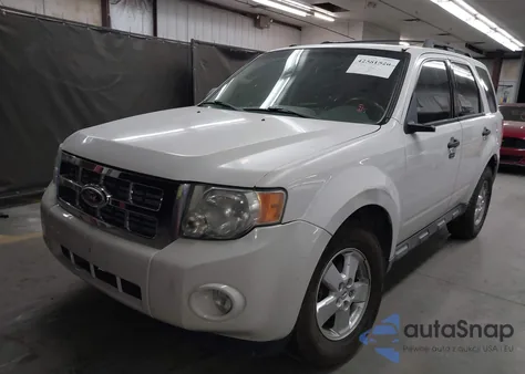 2011 Ford Escape Xlt z USA, uszkodzony, nr VIN 1FMCU0DG6BKA08390